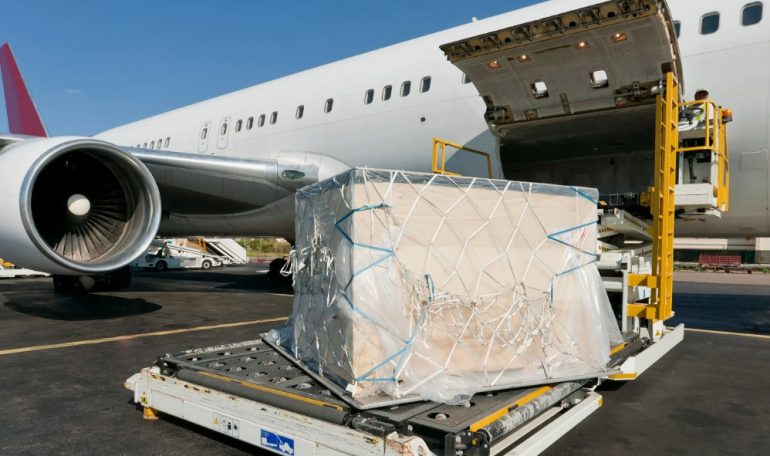 Авиаперевозки и скорость доставки: как авиация сокращает сроки транспортировки грузов