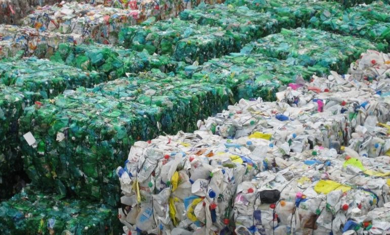 Почему продажа полимерных вторсырья — это умное решение для экологии и вашего кошелька