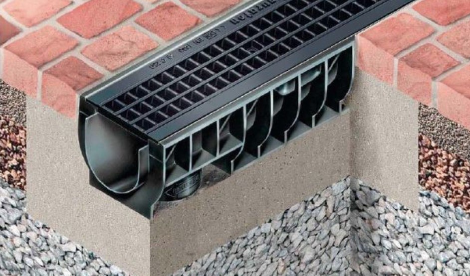 Водоотводные лотки: незаменимый элемент современной дренажной системы