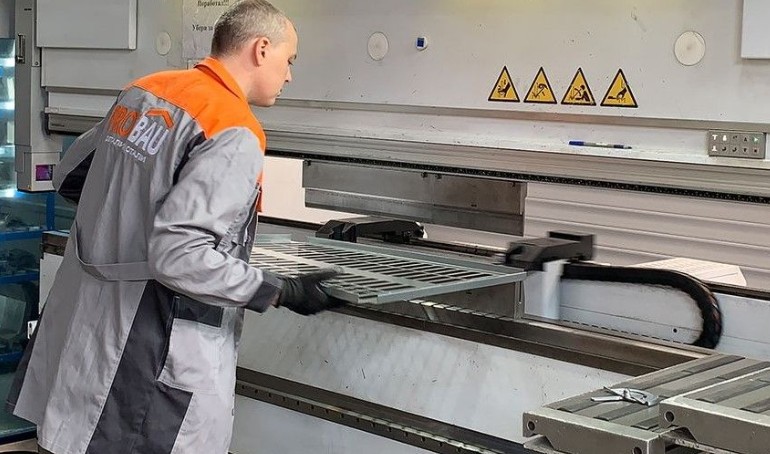 Профессиональная гибка металла: от простых форм до сложных конструкций