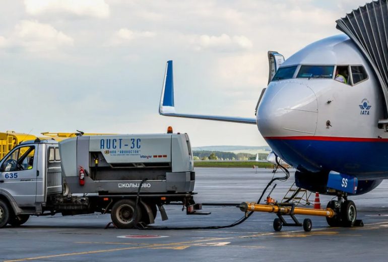 Современная аэродромная техника: ключ к эффективности аэропортов