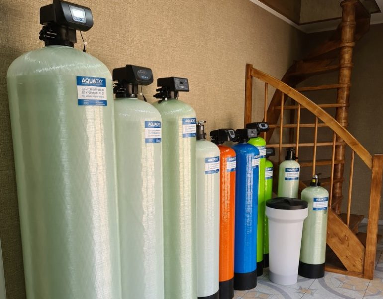 Обезжелезивание и умягчение воды: комплекты Runxin для любых задач