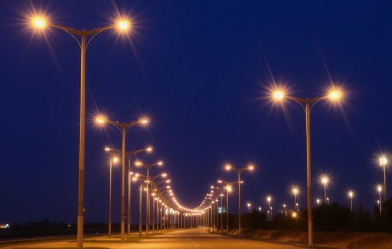Городские опоры освещения: как инновации меняют облик современных улиц