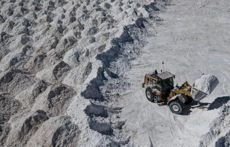 США продолжают стимулировать добычу лития.